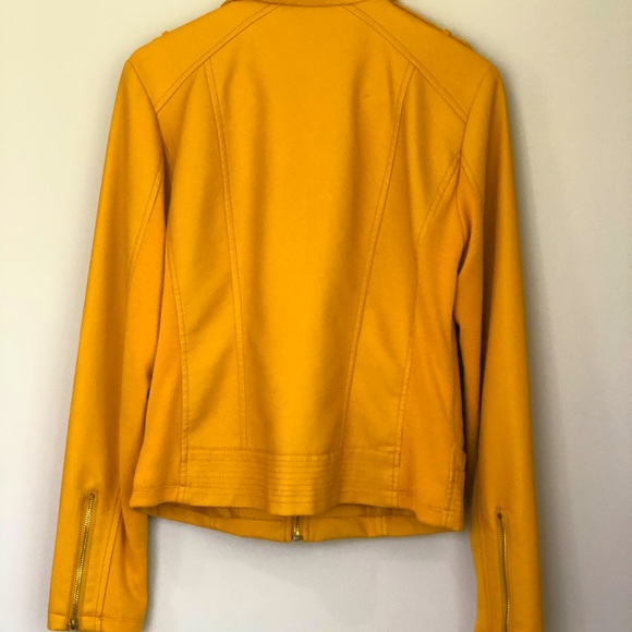 Women’s Kenneth Cole Reaction leather jacket. - Picture 4 of 6